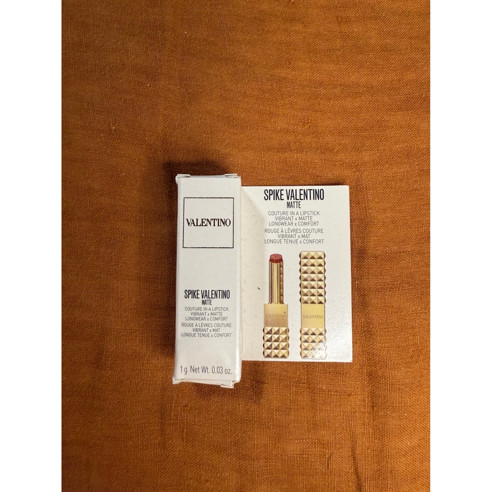 Valentino Spike Valentino Buttery Matte Lipstick 1g‎ Travel Size Pink Nude